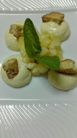 tartare d\'ananas, mousseline vanille